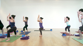 Equal part strengthening and equal part opening - our flow plays with warriors 1 & 3 (virabhadrasana) core crunches, and some interesting transitions including swan (Hansasana) and deep hamstring stretch (hanuman) and of course my beloved side arm balance (vasistasana). Blessings!