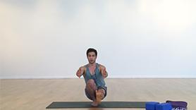 Explore Eka Pada Malasana